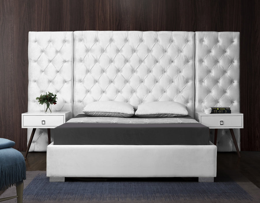 Grande Velvet Bed